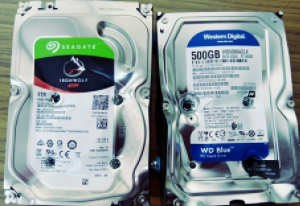 破壊後のハードディスク